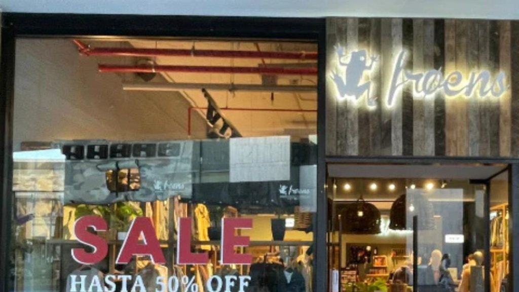 Fachada de tienda Froens en mall Vivo Panorámico. Imagen del sitio web oficial de la marca.