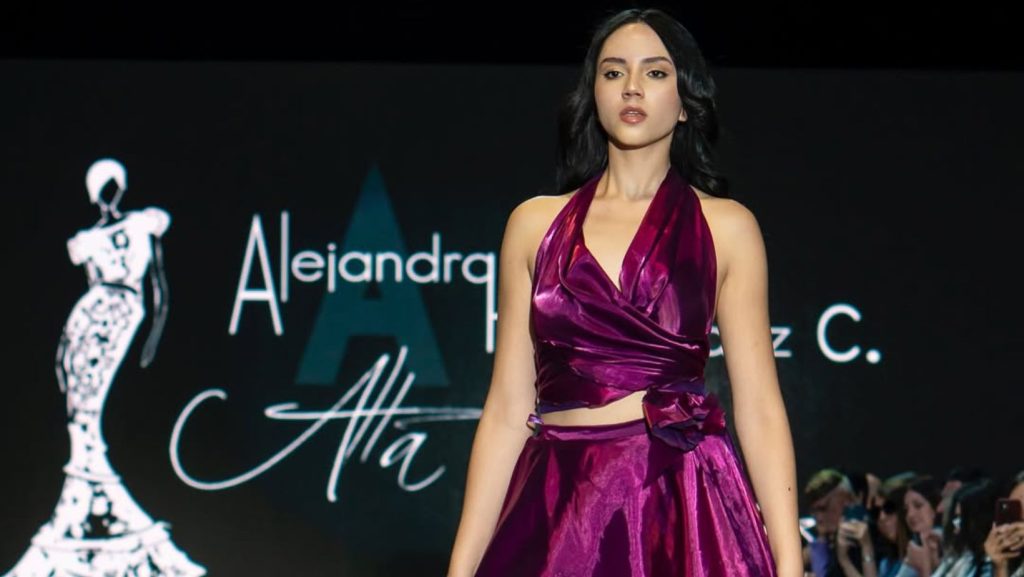 Diseño de Alejandra Hernández en Chile Fashion Week 2024. Imagen cedida por Chile Fashion Week.