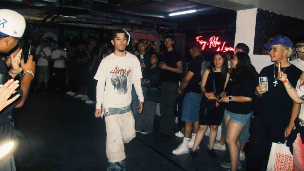 Imagen del desfile Street Gala. Agenda de moda chilena. Cedida por la producción.