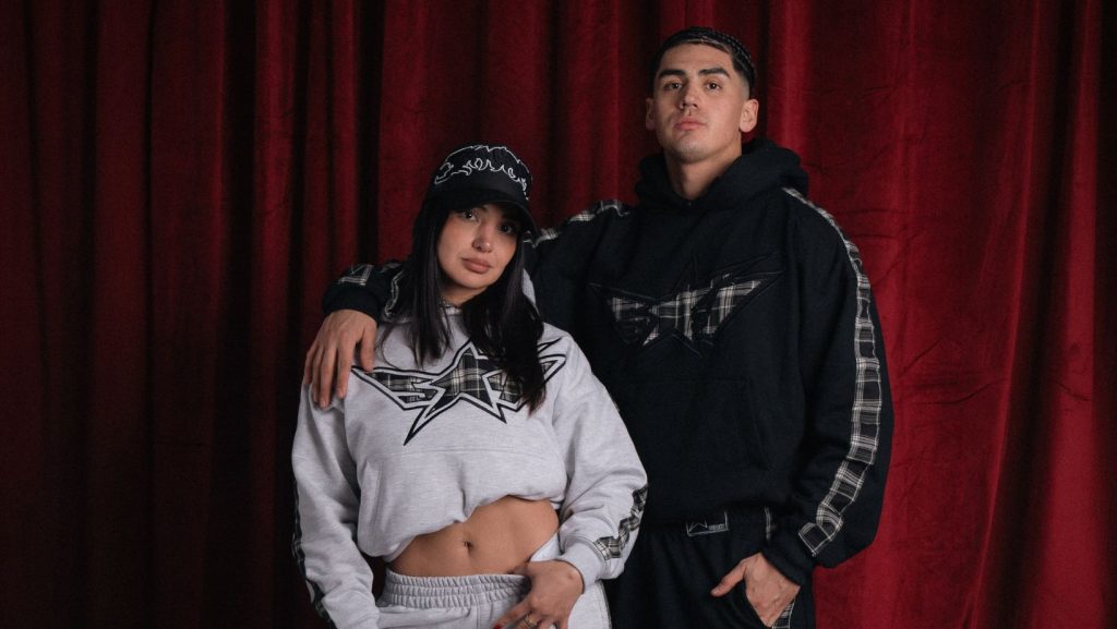 Sesión de fotos oficial de la nueva colección de la marca chilena Savaxy. Imagen cedida por la marca. Fotografía de@puntodefugaa_